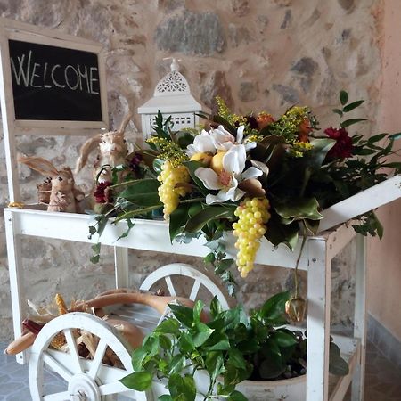 Lo Sporting Bed&Breakfast Nasino Exterior photo