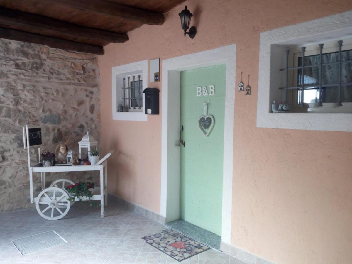 Lo Sporting Bed&Breakfast Nasino Exterior photo